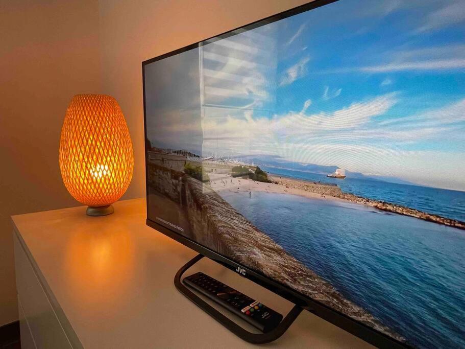 Superbe Appartement, Piscine, Vue Mer Et Montagnes Антіб Екстер'єр фото